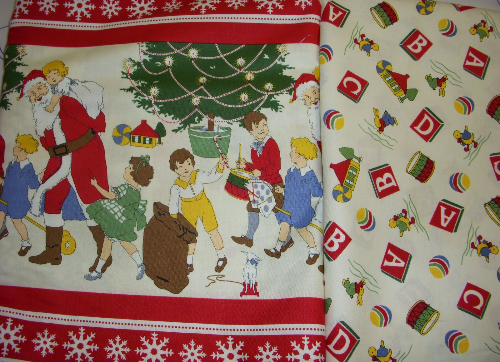 [Christmas+Tree+Skirt+Fabric.jpg]