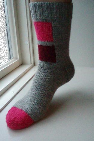 [inlaid+squares+first+sock.JPG]