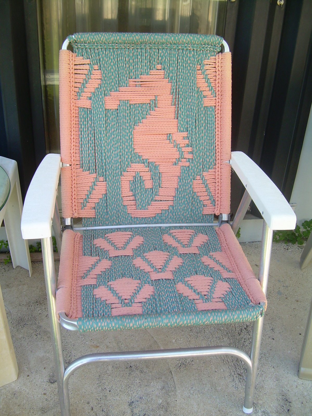 [seahorse+chair.jpg]
