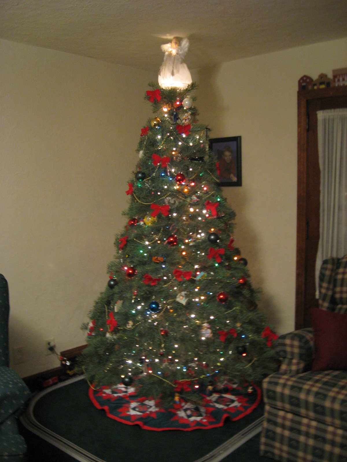 [christmastree2007.JPG]