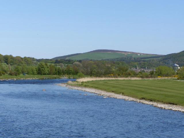 [River+and+Rothes1.jpg]