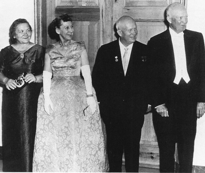 [709px-Dwight_Eisenhower_Nikita_Khrushchev_and_their_wives_at_state_dinner_1959.png]