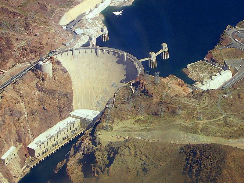 [800px-Hoover_dam_from_air.jpg]
