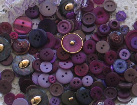 [purple+buttons.JPG]
