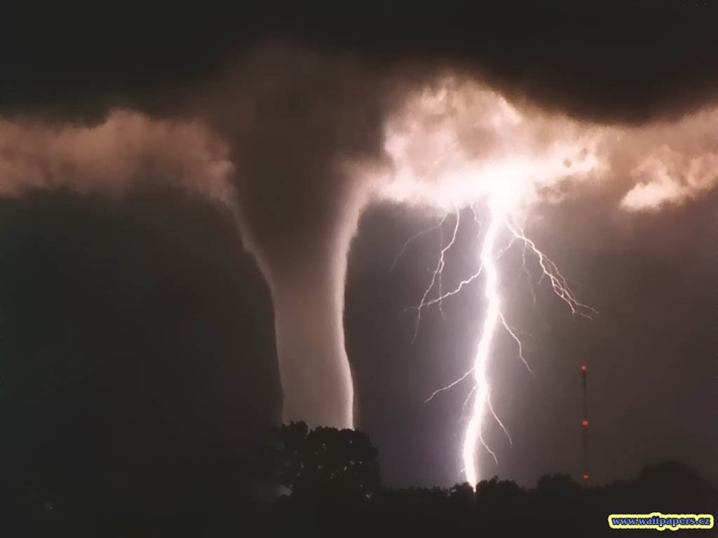[20080711+-+Imágenes+de+tornados1.jpg]