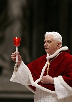 [Pope+Benedict+XVI+34.jpg]