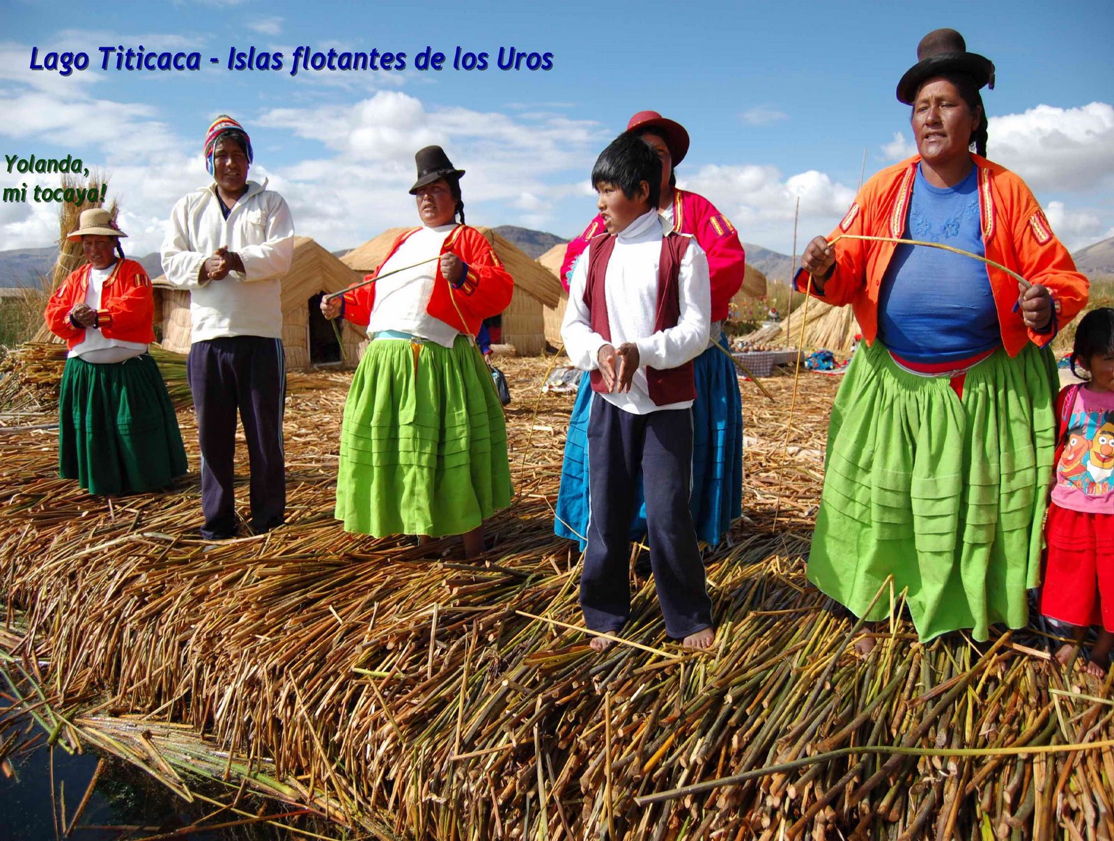 [pueblo+URO-islas+flotantes-Titicaca.jpg]