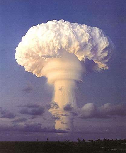 [atomic_blast_south_christmas_island_06-09-1962.jpg]