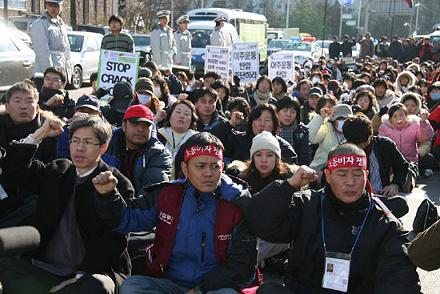 [korea+protest+1.jpeg]