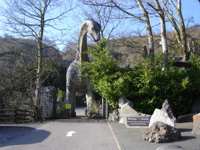 [Cavernas+e+Parque+dos+Dinossauros.jpg]