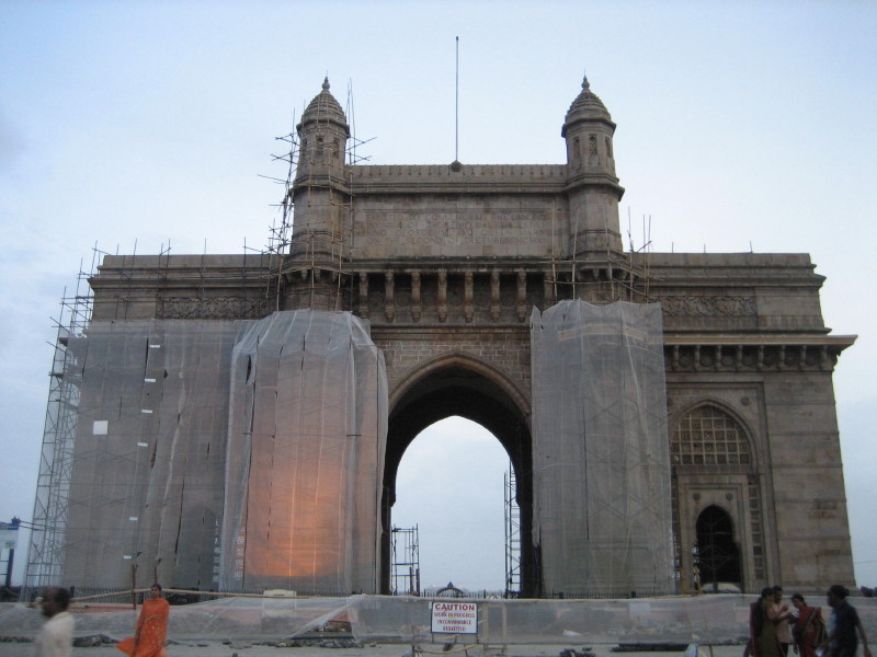 [gateway+to+India.JPG]