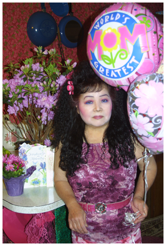[Mom+&+Balloons+051307-001+Web.jpg]
