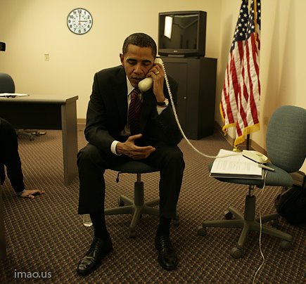 [Barack+Obama+false+phone+picture.jpeg]