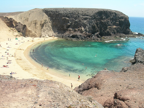 [Papagayo_Beach_Lanzarote_island_spain.jpg]