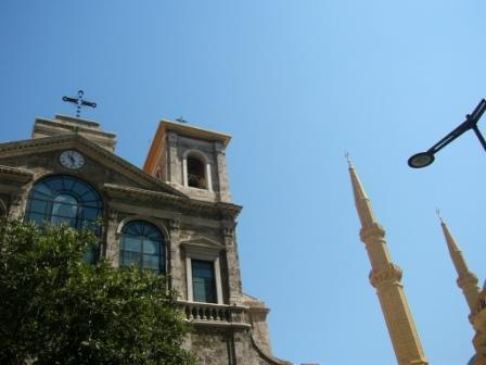 [church+and+mosque+spire,+comp.JPG]
