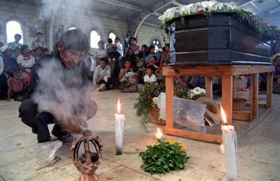 [funeral+Guatemala.jpg]