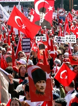 [capt.xank10704141341.turkey_secularism_xank107.jpg]