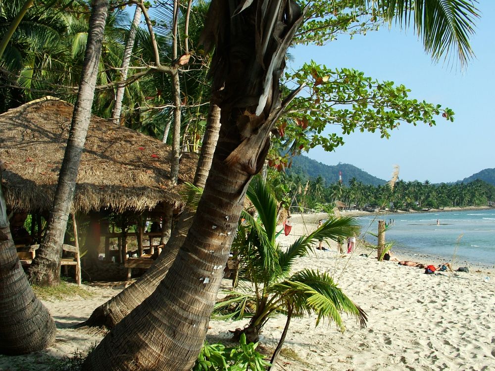 [Koh+chang+Treehouse+Lodge+Lonely+Beach.jpg]