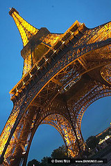 [Eiffel+Tower+in+Paris,+France..jpg]