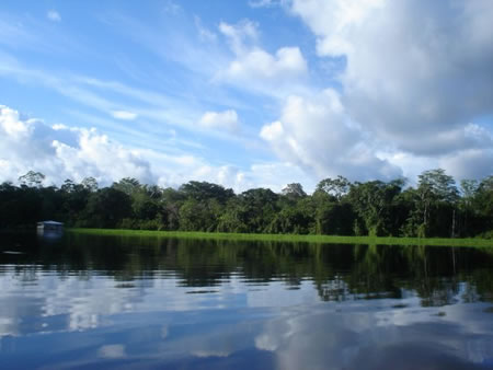 [The_Tarapoto_Lake,_Amazonas_fs.jpg]