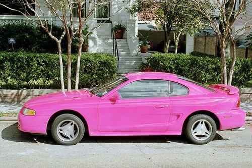 [pink+car3.jpg]