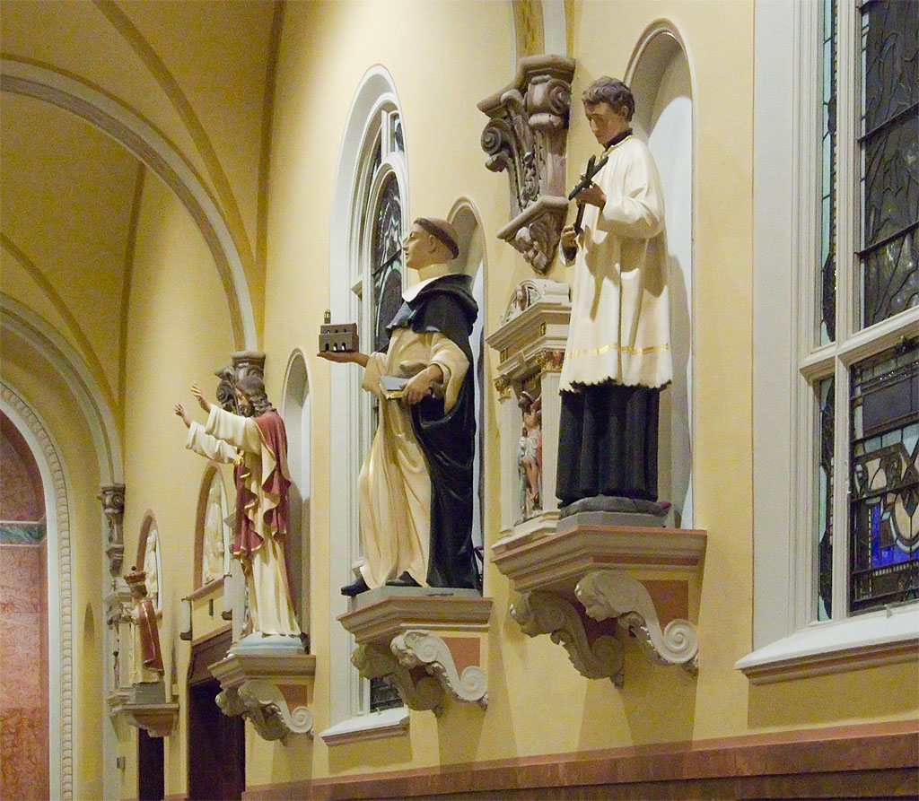 [Saint+Ambrose+Church,+in+Saint+Louis,+Missouri+-+statues.jpg]