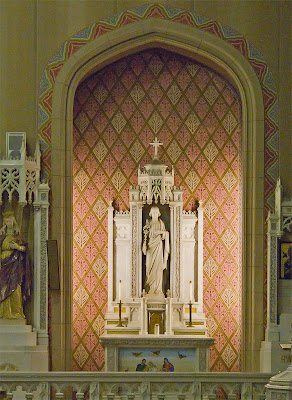 Saint Margaret of Scotland Church, in Saint Louis, Missouri, USA - Altar of Saint Joseph