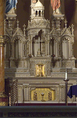 Saint Anthony of Padua Roman Catholic Church, in Saint Louis, Missouri, USA - altar detail