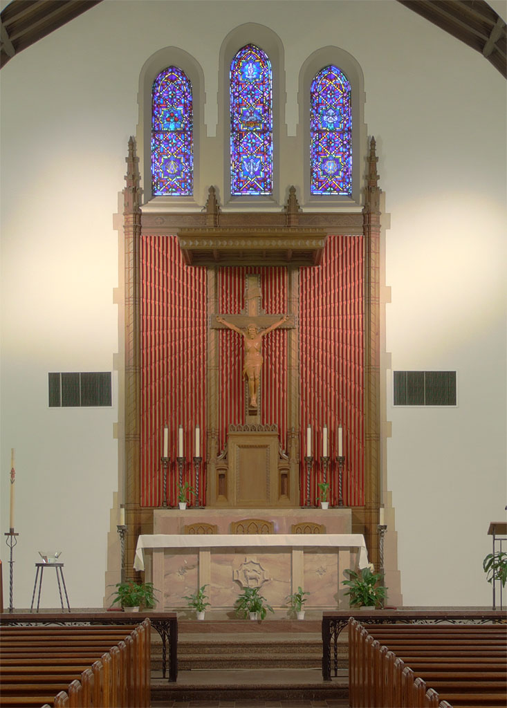 [Saints+Mary+and+Joseph+Chapel,+in+Saint+Louis,+Missouri+-+sanctuary.jpg]