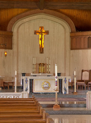 Sainte Genevieve du Bois Roman Catholic Church, in Warson Woods, Missouri, USA - sanctuary