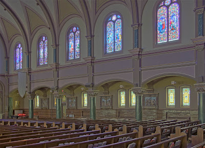 Saint Charles Borromeo Roman Catholic Church, in Saint Charles, Missouri, USA - side of nave