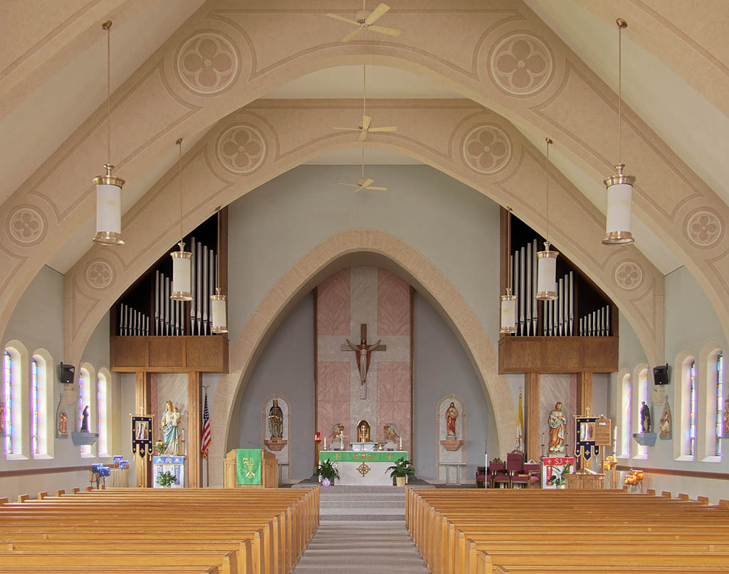[Immaculate+Conception+Roman+Catholic+Church,+in+Union,+Missouri,+USA+-+nave.jpg]