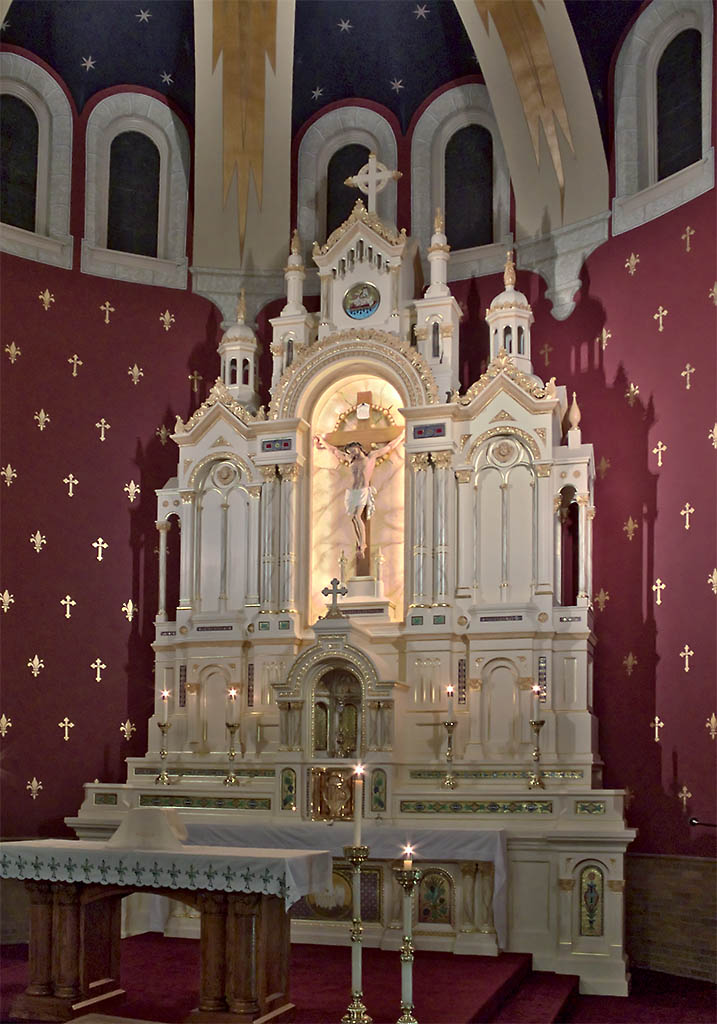 [Saint+John+the+Baptist+Roman+Catholic+Church,+in+Saint+Louis,+Missouri,+USA+-+altar.jpg]