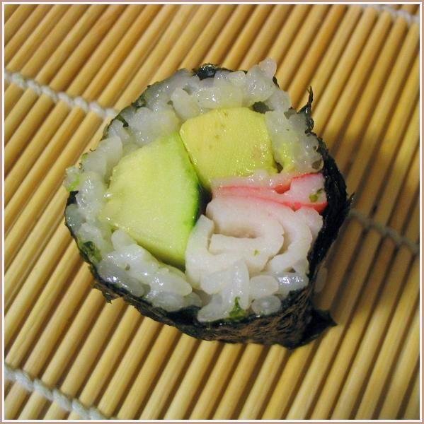 [sushi+roll.JPG]