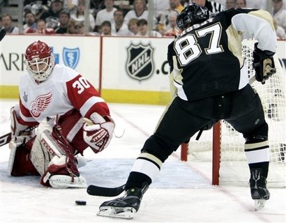 [capt.51e05baa6ccd405eb945378b728dbe87.stanley_cup_red_wings_penguins_hockey_paws114.jpg]