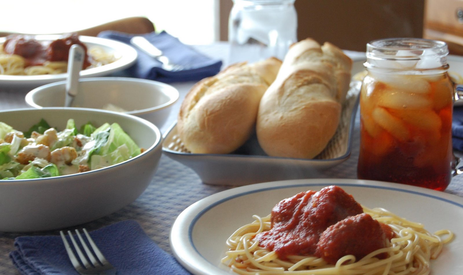 [spaghetti+and+italian+meatballs.jpg]