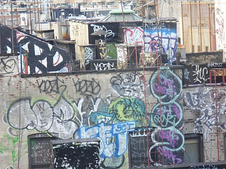 [NYC-graffiti.jpg]