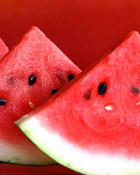 [health_20060807_watermelon_watermelonslices[1].jpg]
