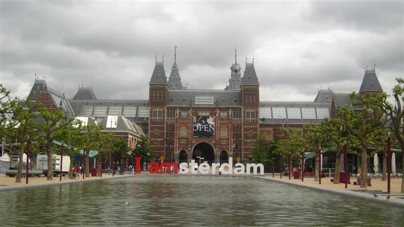 [I_amsterdam_Rijksmuseum+(Medium).jpg]