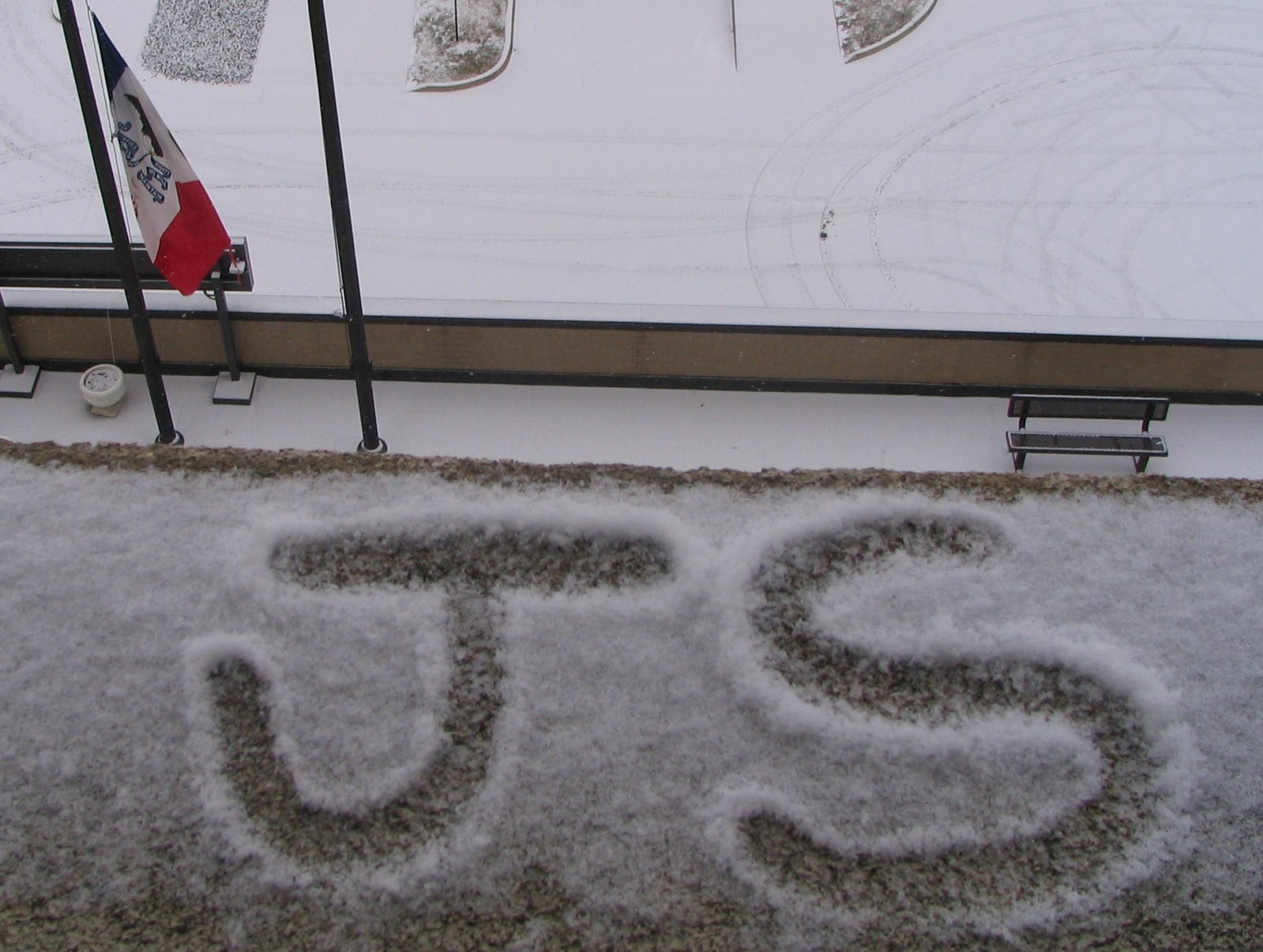 [Snow+and+JS.jpg]