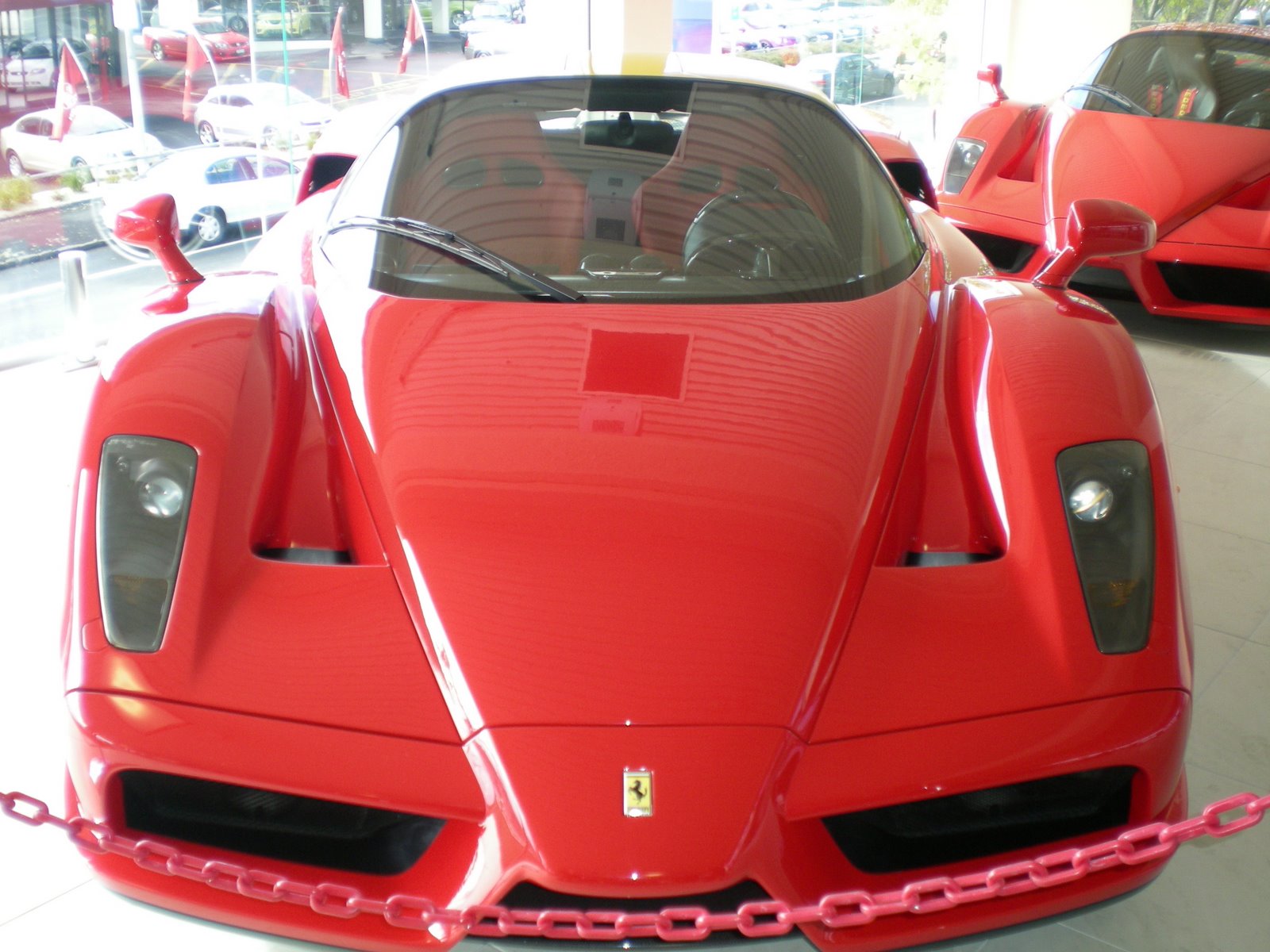 [Ferrari+2.JPG]