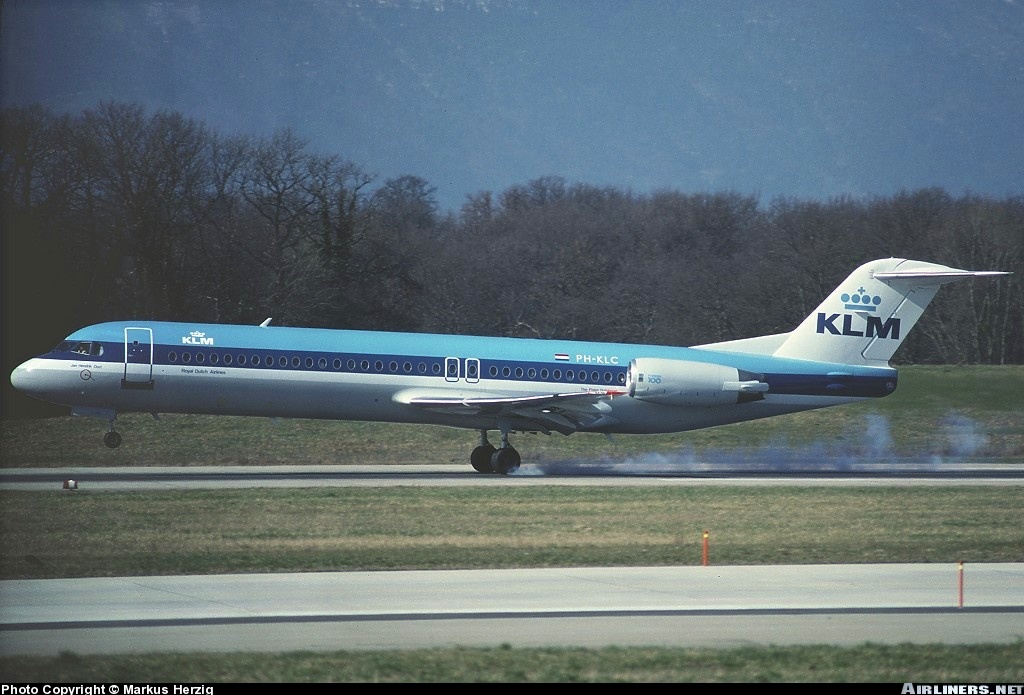 [KLM_PH-KLC_landing_geneva_01.jpg]