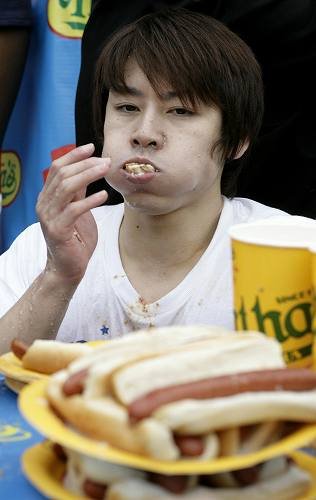 [hot-dog-contest-009.jpg]
