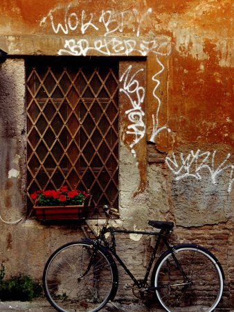 [20134-6~Bicycle-Against-Wall-at-Trastavere-Rome-Lazio-Italy-Posters.jpg]