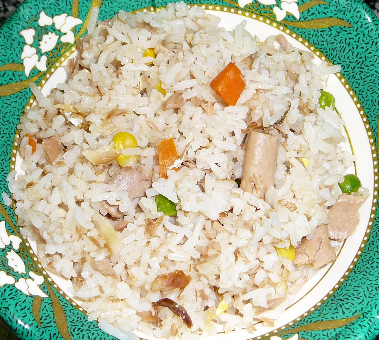 [Tinapa+Tuna+Fried+Rice.JPG]