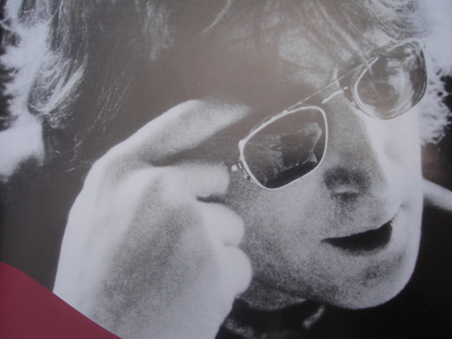 [John+Lennon+(034).JPG]