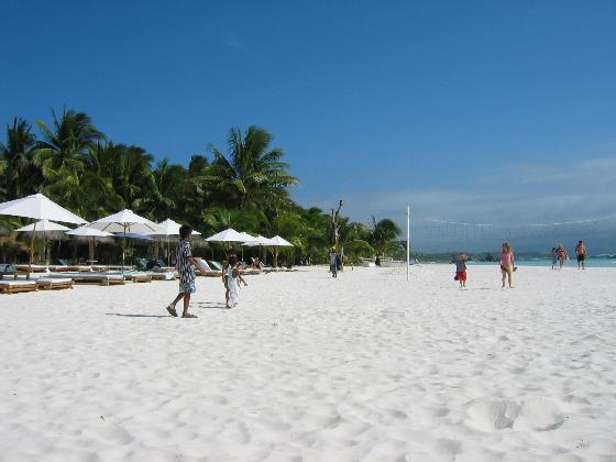 [2200499-2_mile_White_Beach-Boracay_Island.jpg]
