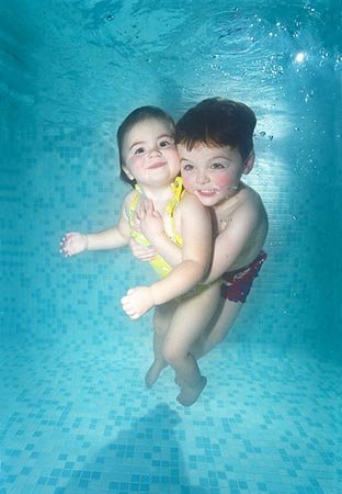 [diving-children-011-744988.jpg]
