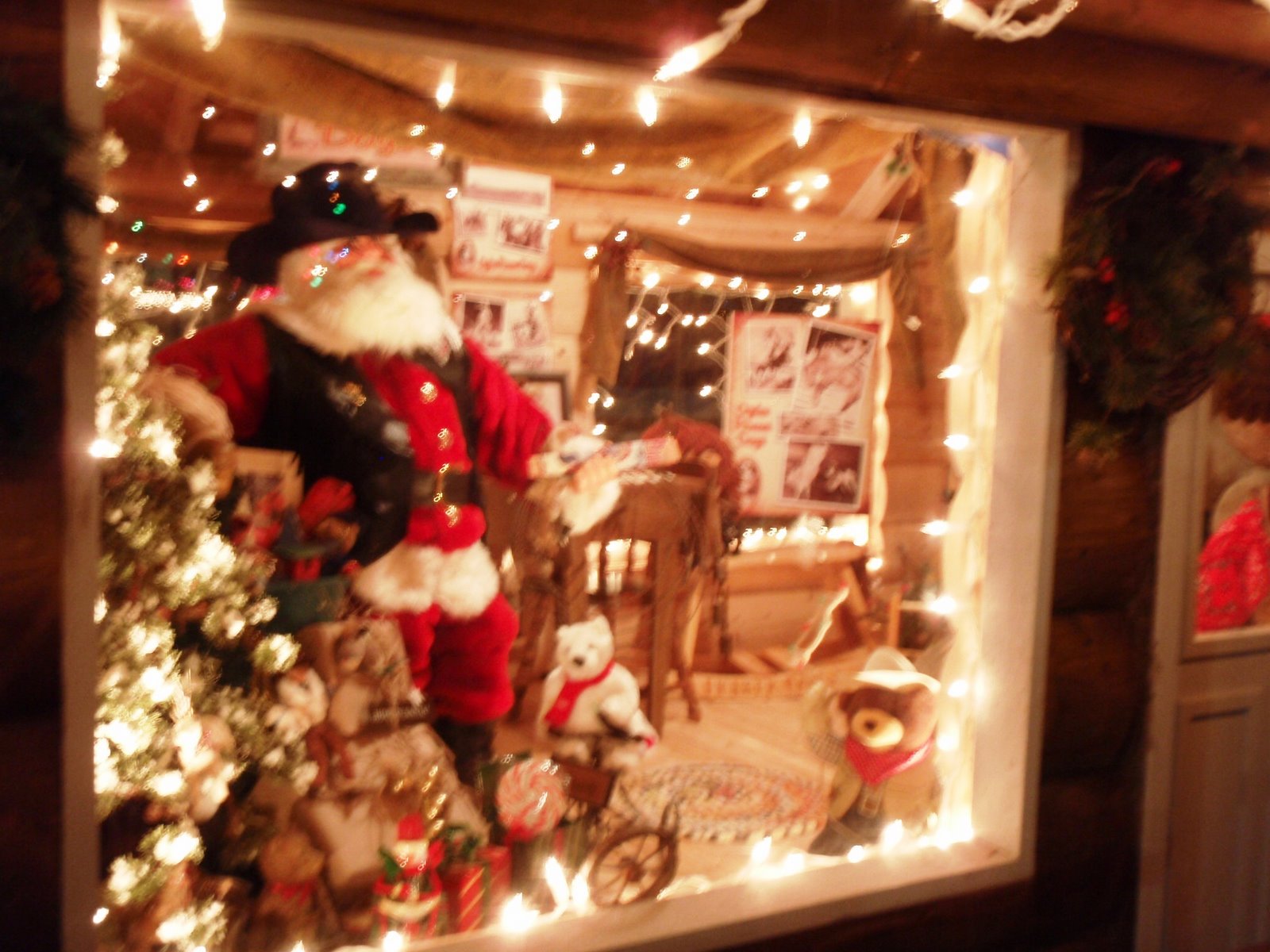[Christmas+Village+Rodeo+Santa.JPG]