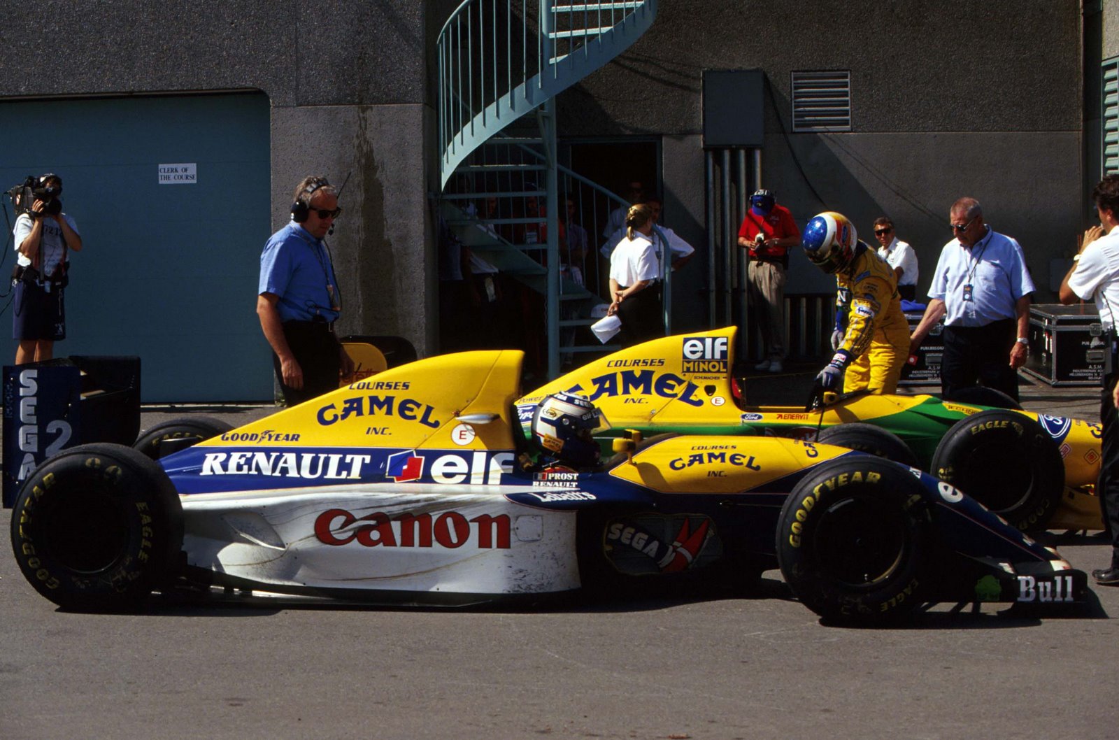[Alain+Prost+Williams+and+Michael+Schumacher+Benetton+Renault+22.jpg]